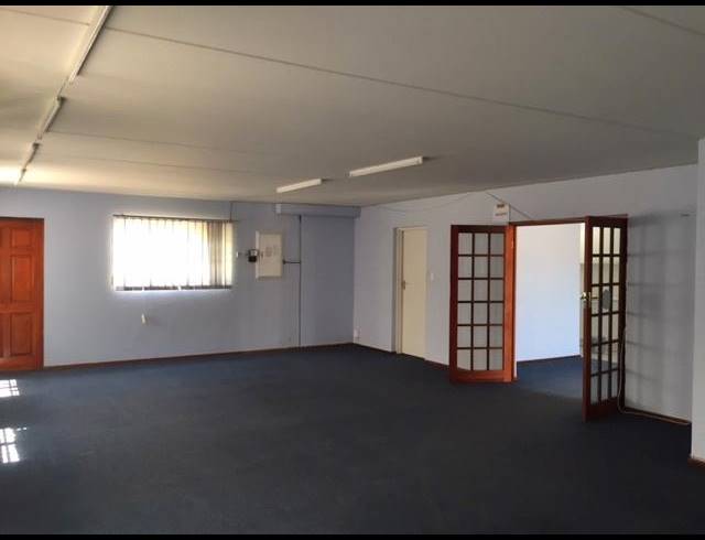 285M² OFFICE TO LET IN DIEP RIVER
